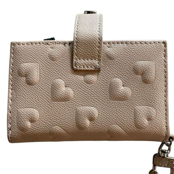 Betsey Johnson Heart XO Wallet Credit Card Case with Key Ring Faux Leather Beige - Picture 11 of 11